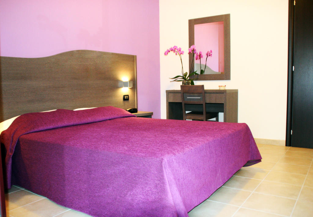 Hotel Leondoro Castel Frentano Buitenkant foto