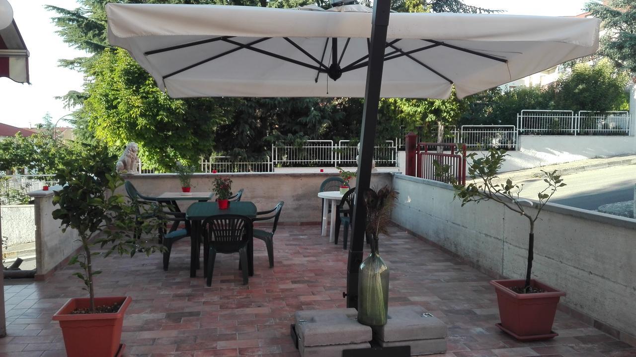 Hotel Leondoro Castel Frentano Buitenkant foto